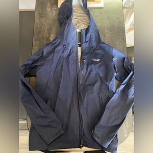 Patagonia hard shell jacket! Brand new w/o tags.